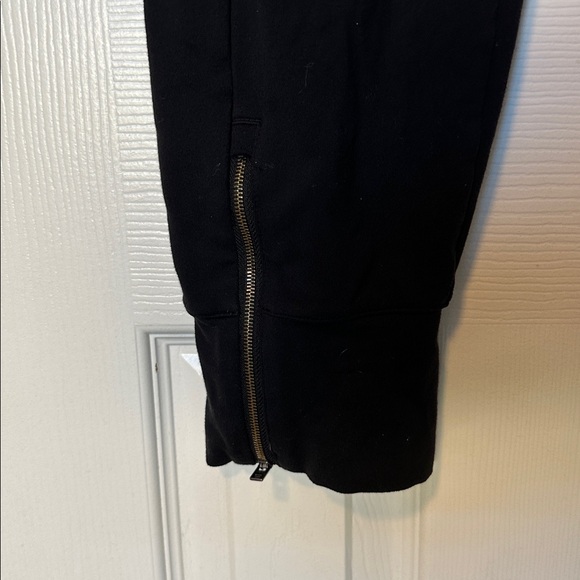 Athleta Metro Joggers Ankle Zippers Black Size Medium - Picture 4 of 5